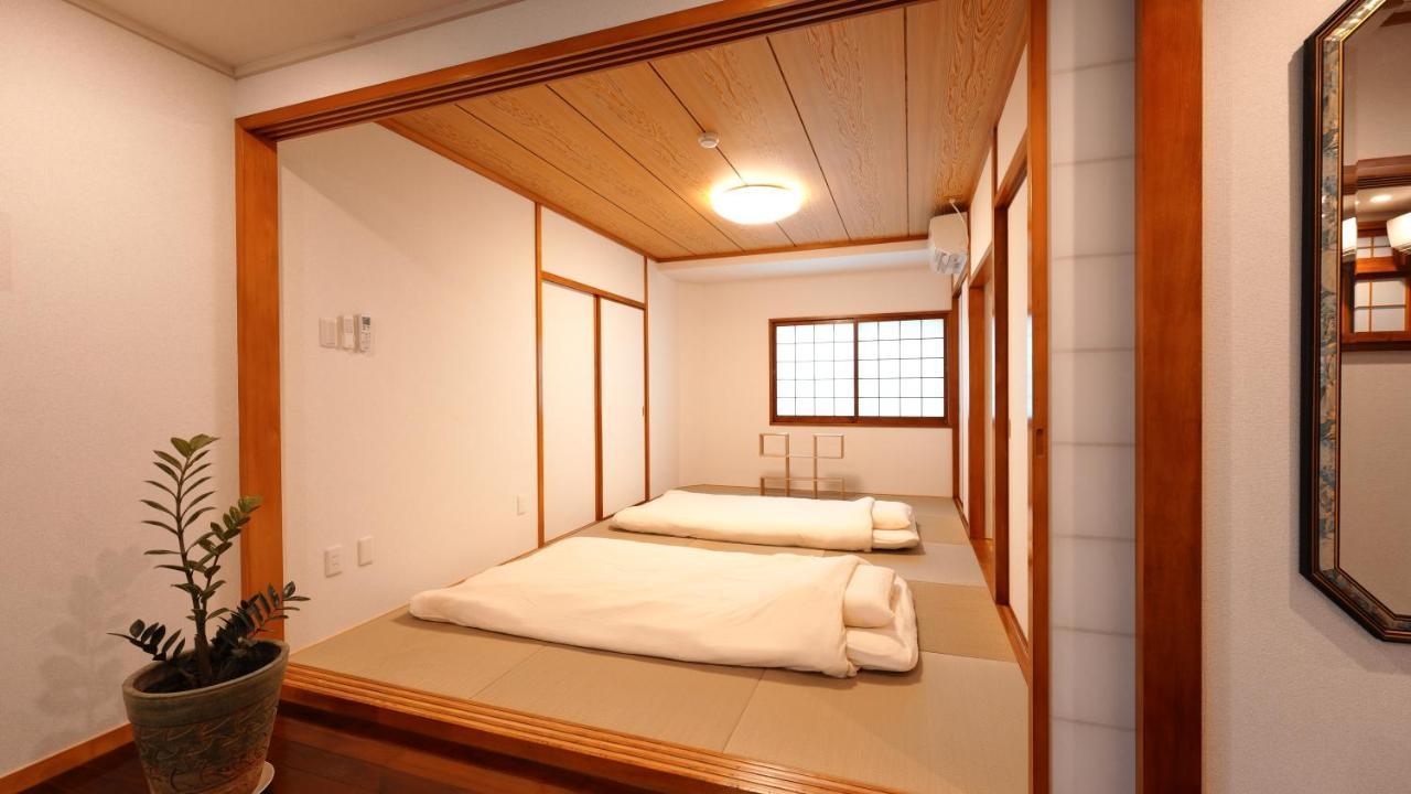 琉球モダン宿りゅうだん Naha Exterior foto
